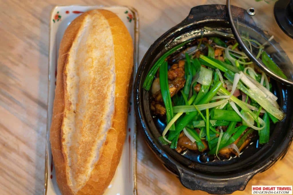 Bánh mì ếch Singapore